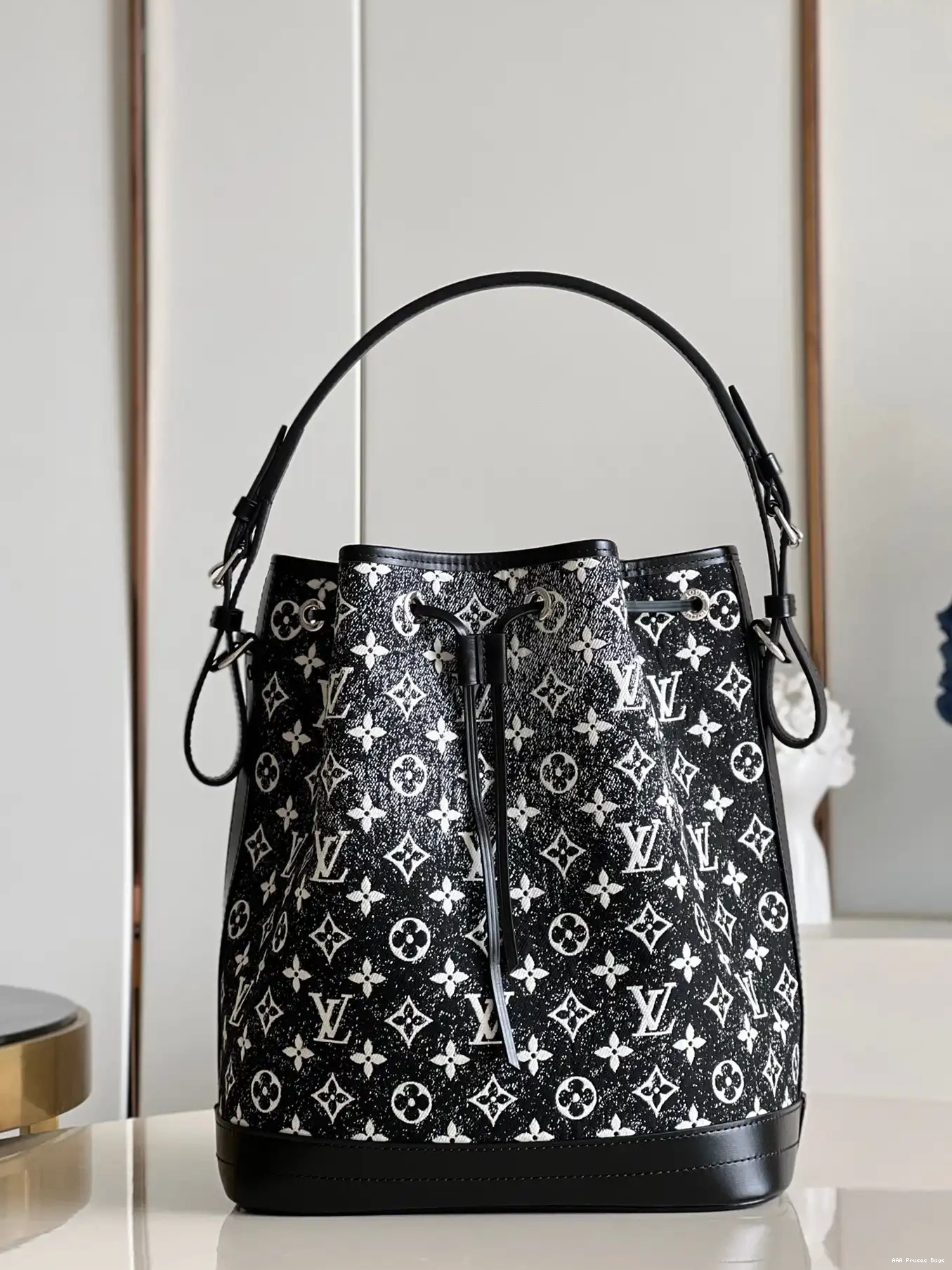 AAA Pruses Bags PETIT LOUIS VUITTON NOÉ 0518
